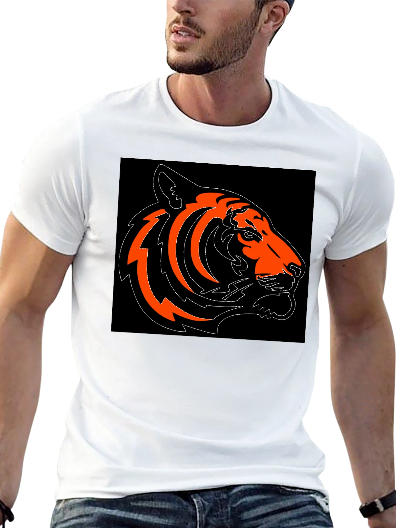 Bold Tiger Graphic Tee - Black