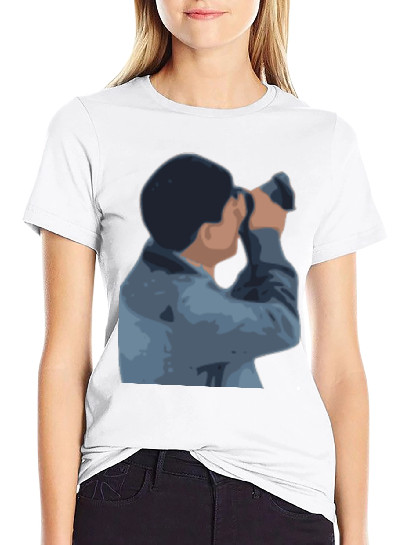Binocular Gazer Graphic Tee - Modern Style