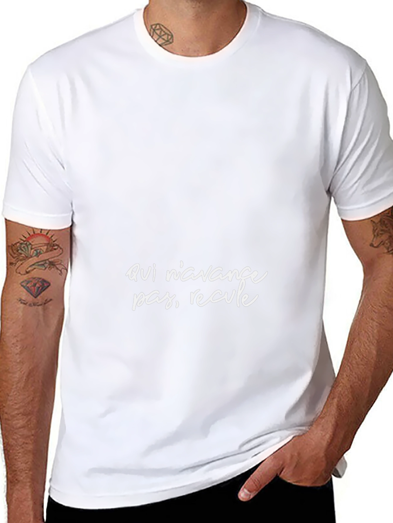 Black T-Shirt: Qui navance pas recule Slogan Tee