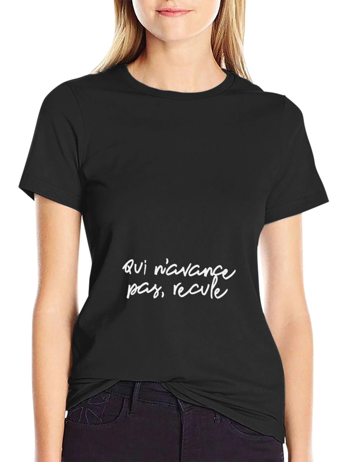 Black T-Shirt: Qui navance pas recule Slogan Tee