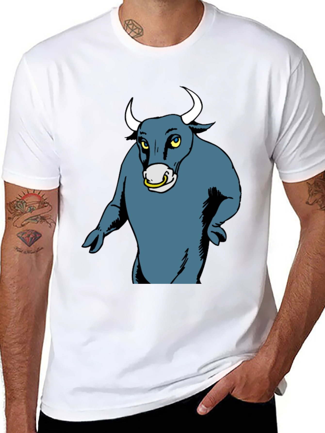 Cartoon Bull Graphic Tee - Black