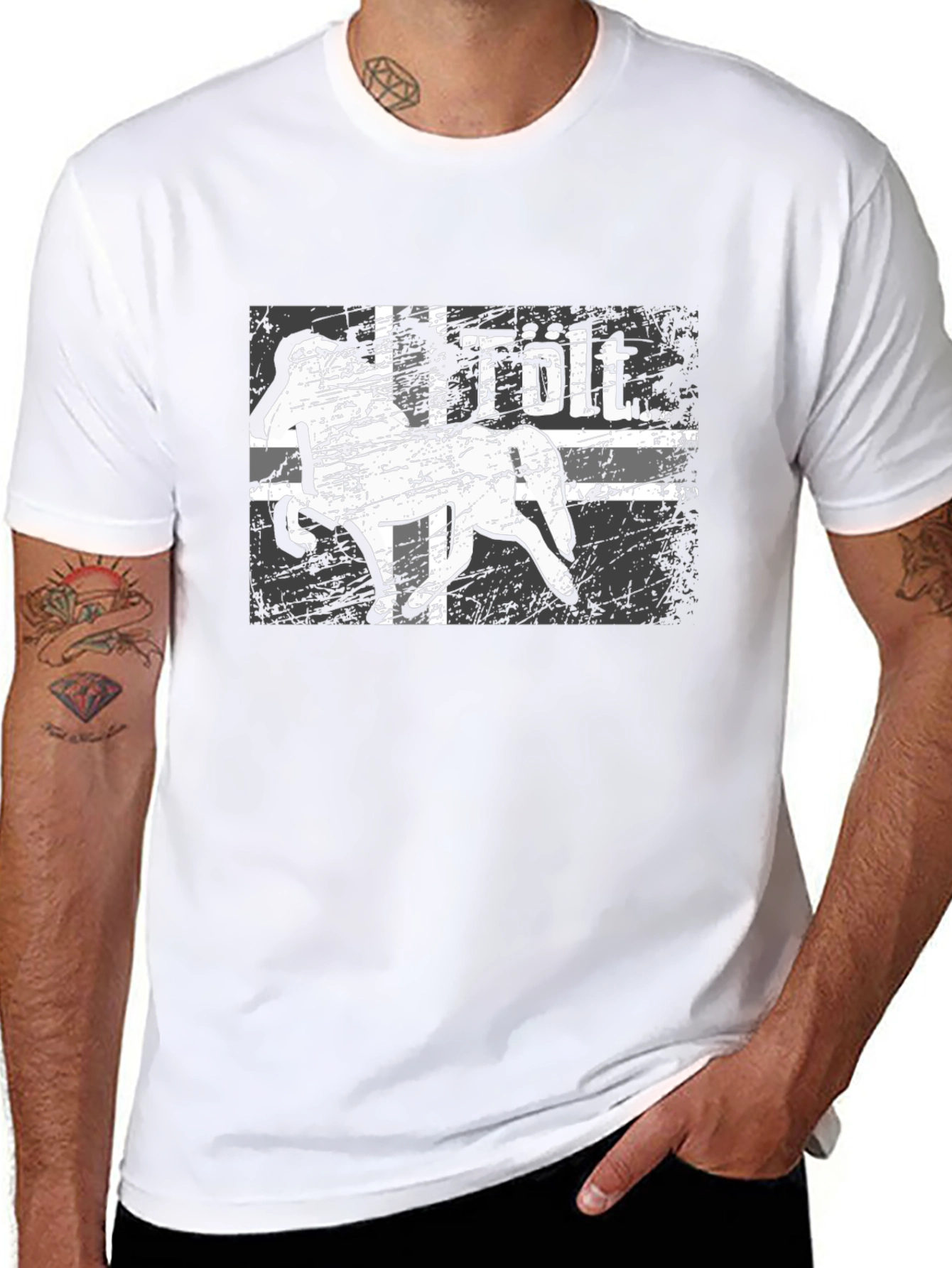 Tölt Icelandic Horse T-Shirt - Distressed Design