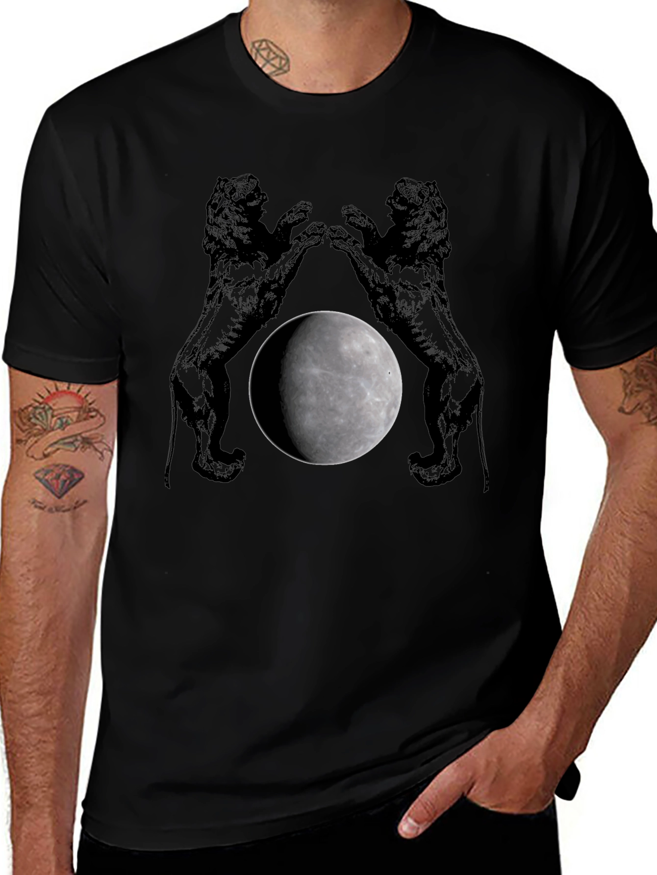 Lion Moon Graphic T-Shirt - Black