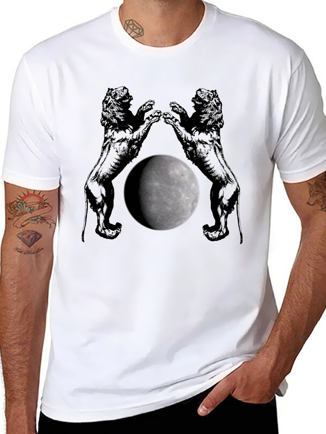 Lion Moon Graphic T-Shirt - Black
