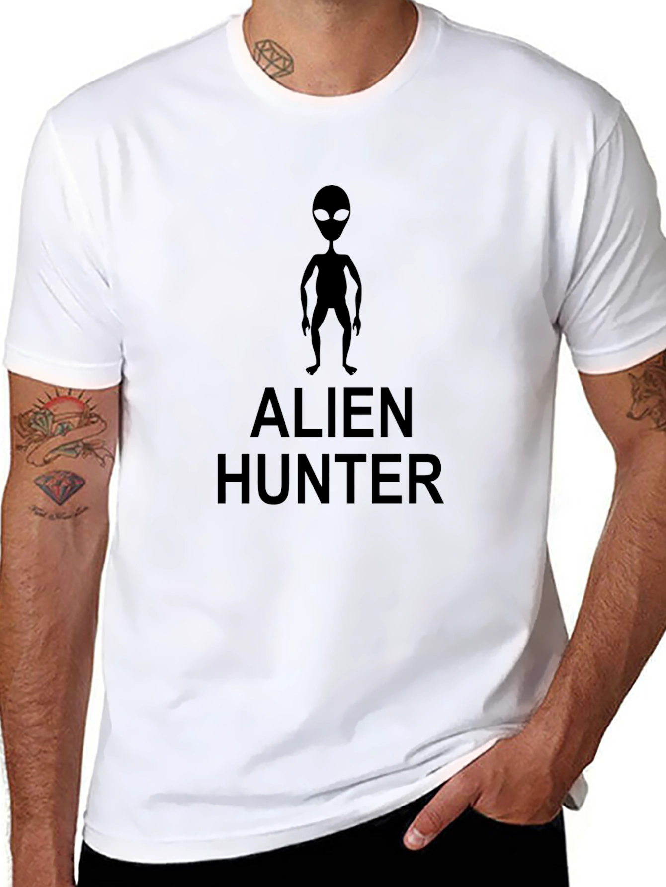 Alien Hunter Graphic T-Shirt - Black