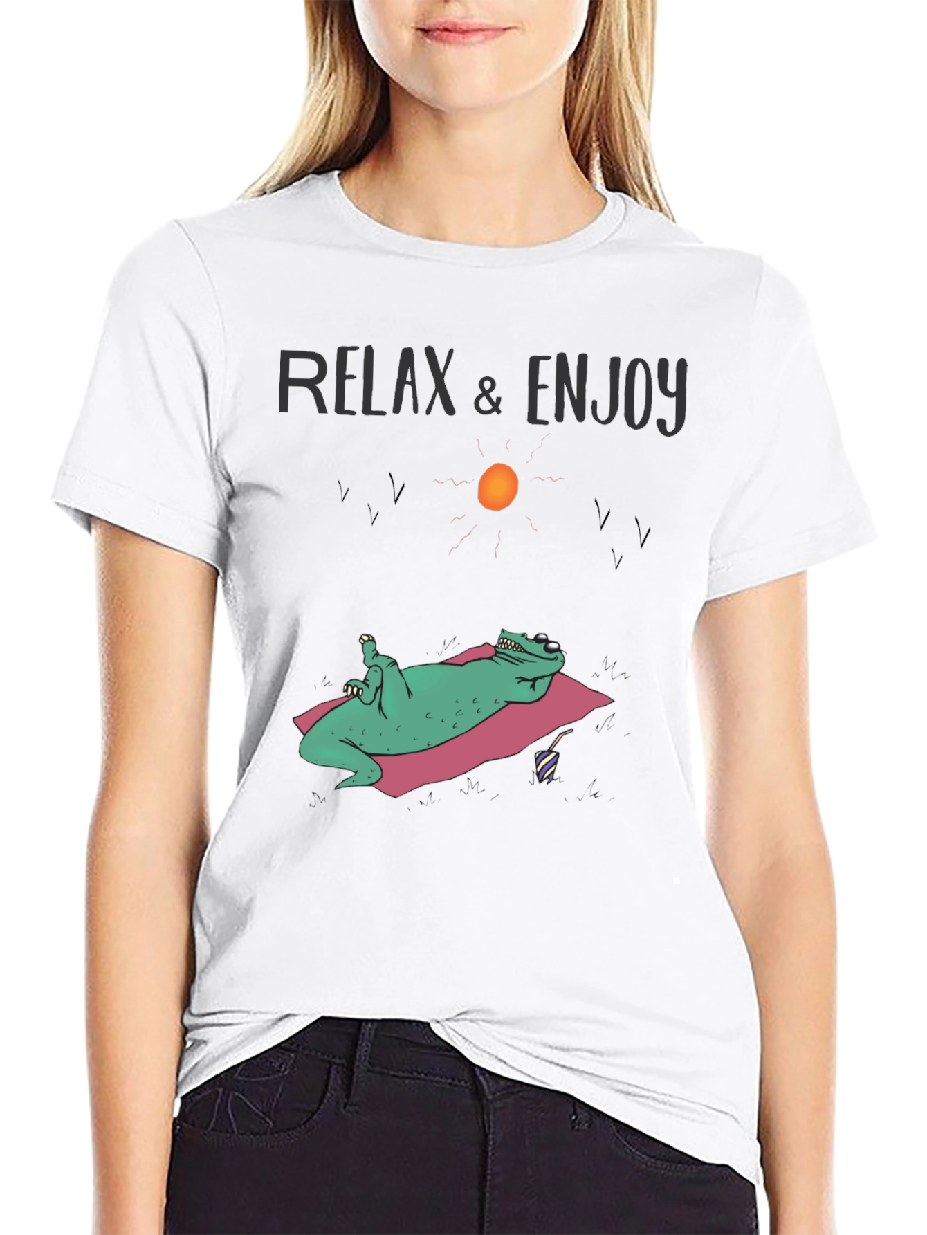 Relax & Enjoy T-Shirt - Funny Lizard Sunbathing Design