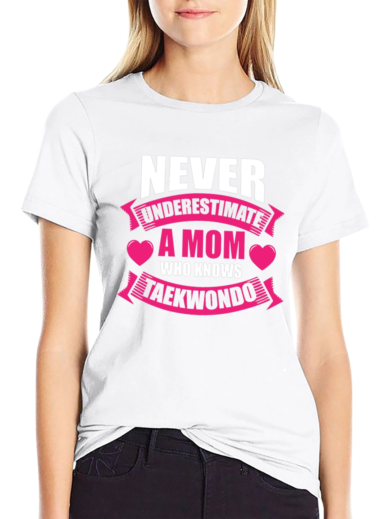 Never Underestimate a Mom Who Knows Taekwondo T-Shirt