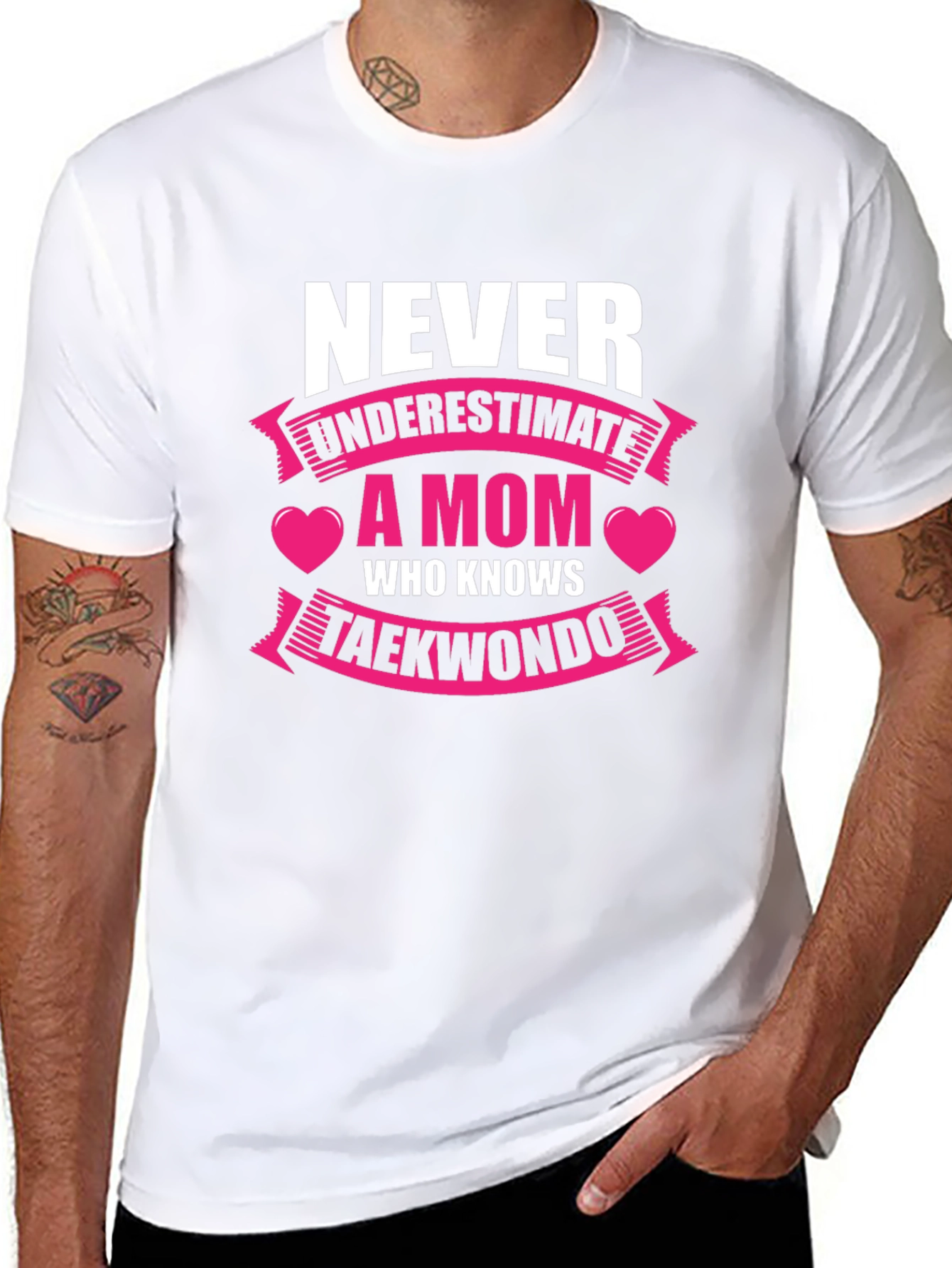 Never Underestimate a Mom Who Knows Taekwondo T-Shirt
