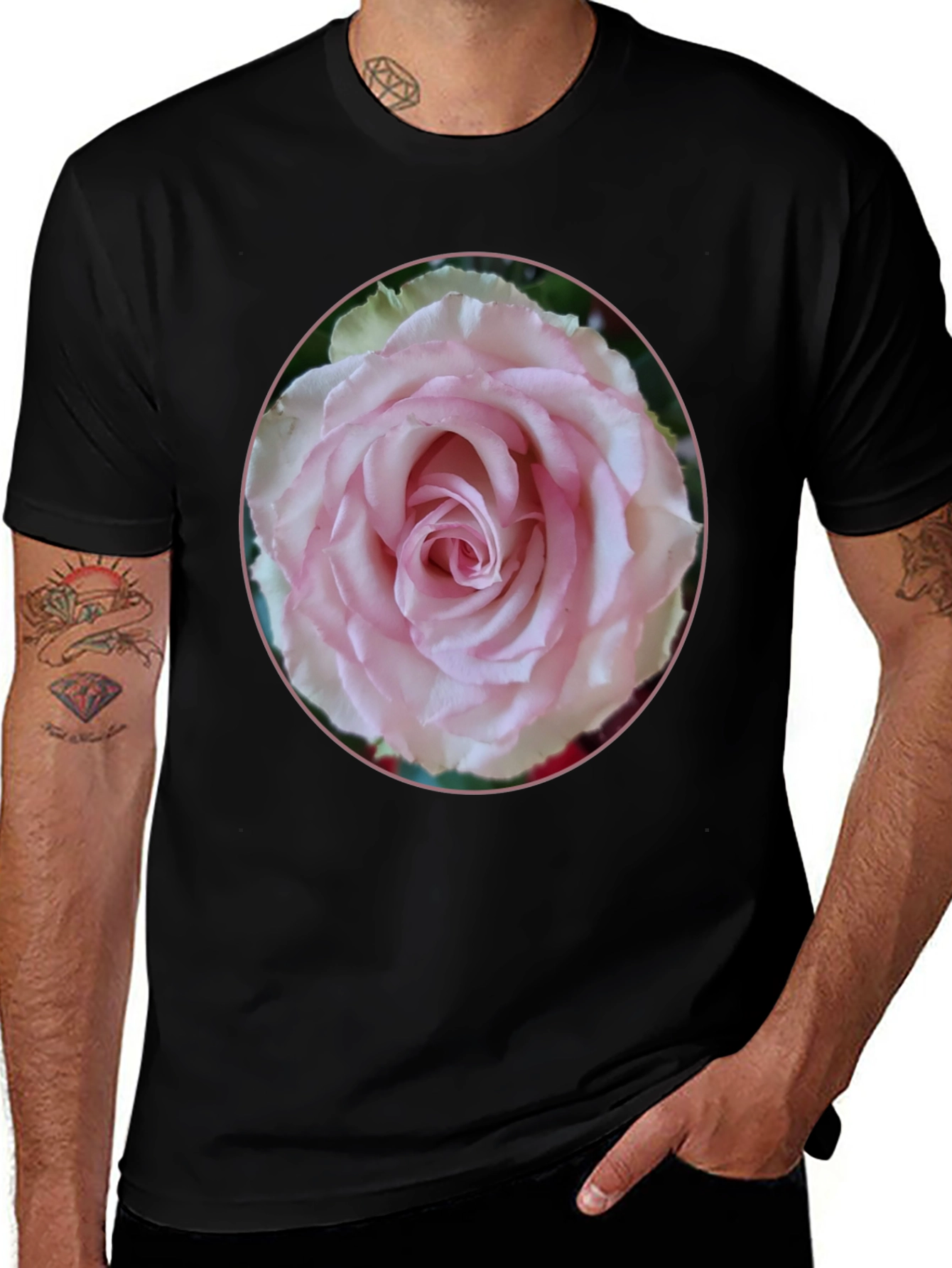 Rose Graphic Tee - Black Stylish Floral Design