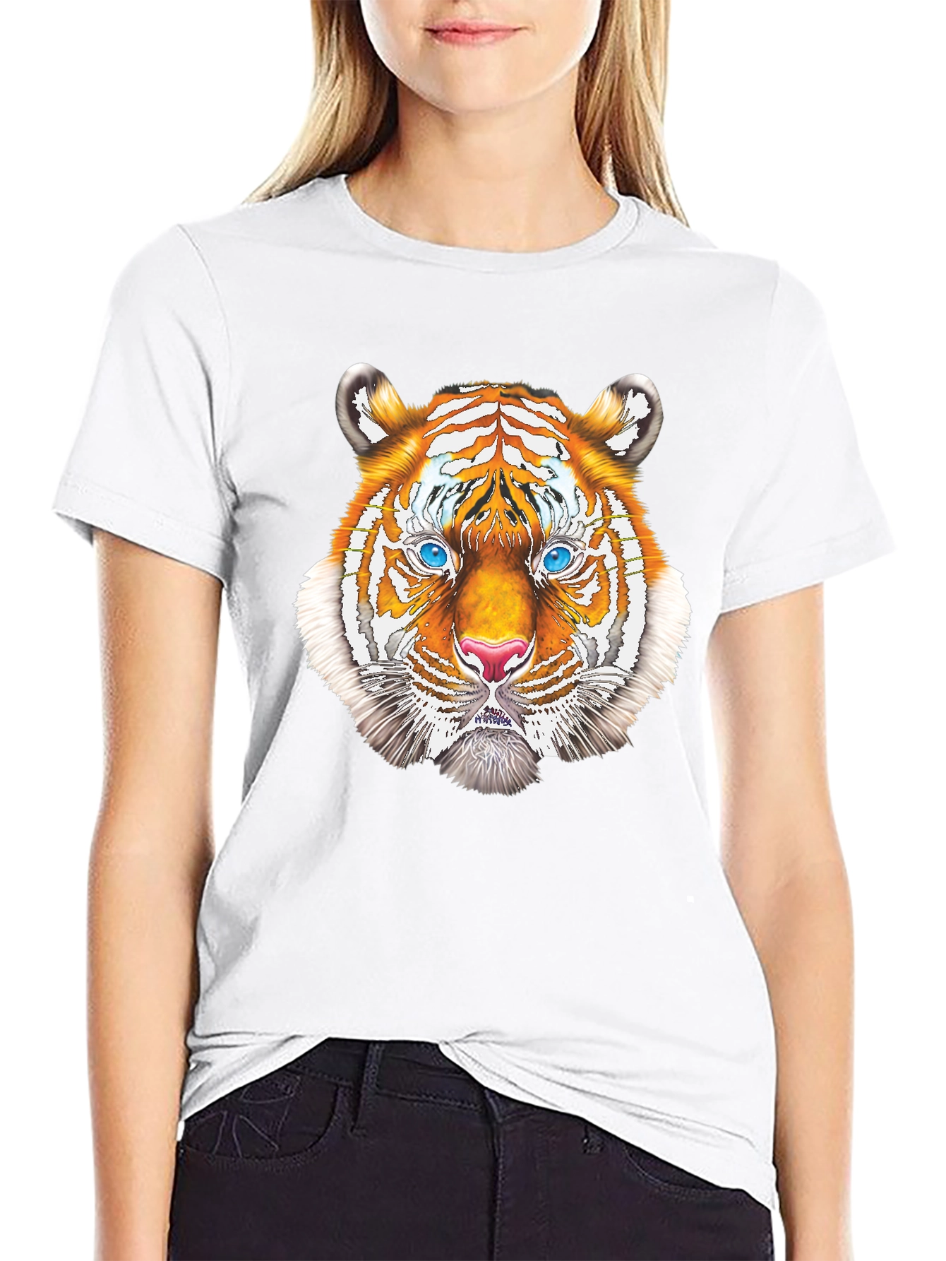 Tiger Head Graphic T-Shirt - Bold & Stylish