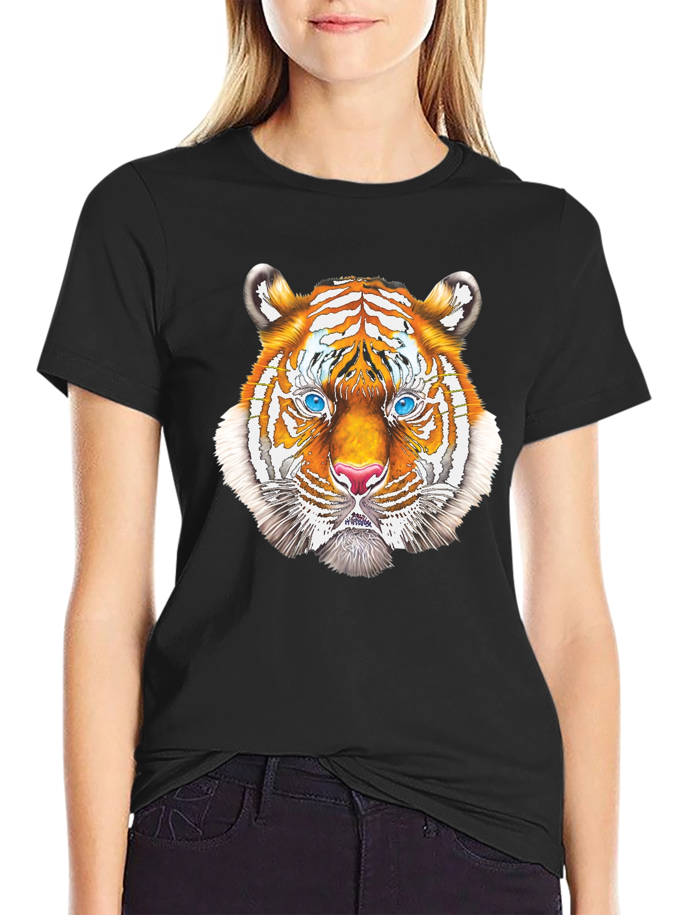 Tiger Head Graphic T-Shirt - Bold & Stylish