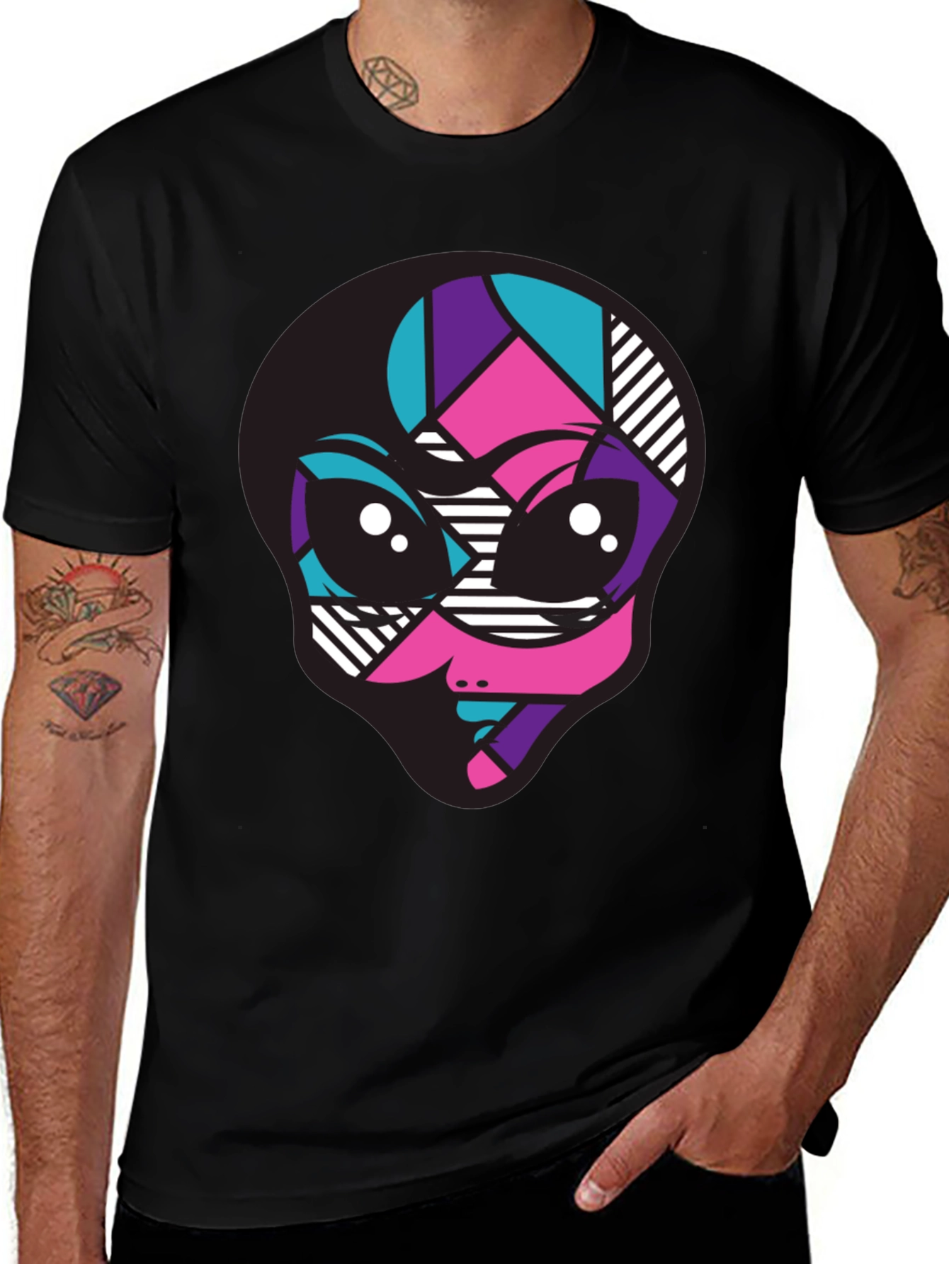 Vibrant Alien Graphic Tee - Black Crew Neck
