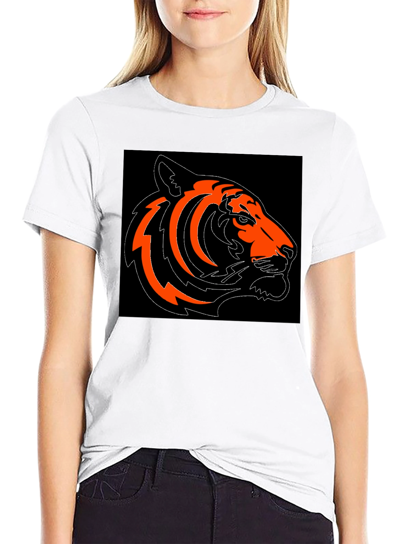 Bold Tiger Graphic Tee - Black