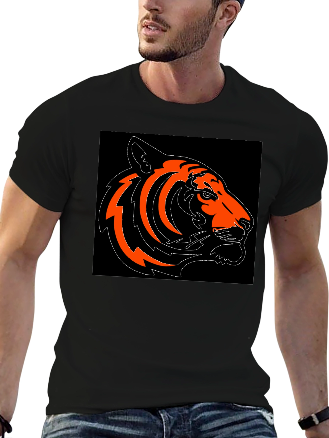 Bold Tiger Graphic Tee - Black