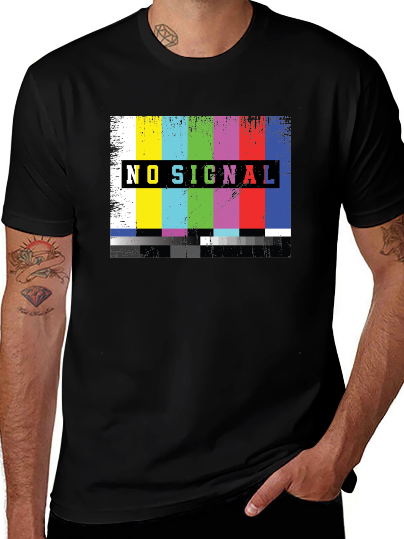 No Signal TV Glitch Black T-Shirt - Retro Style