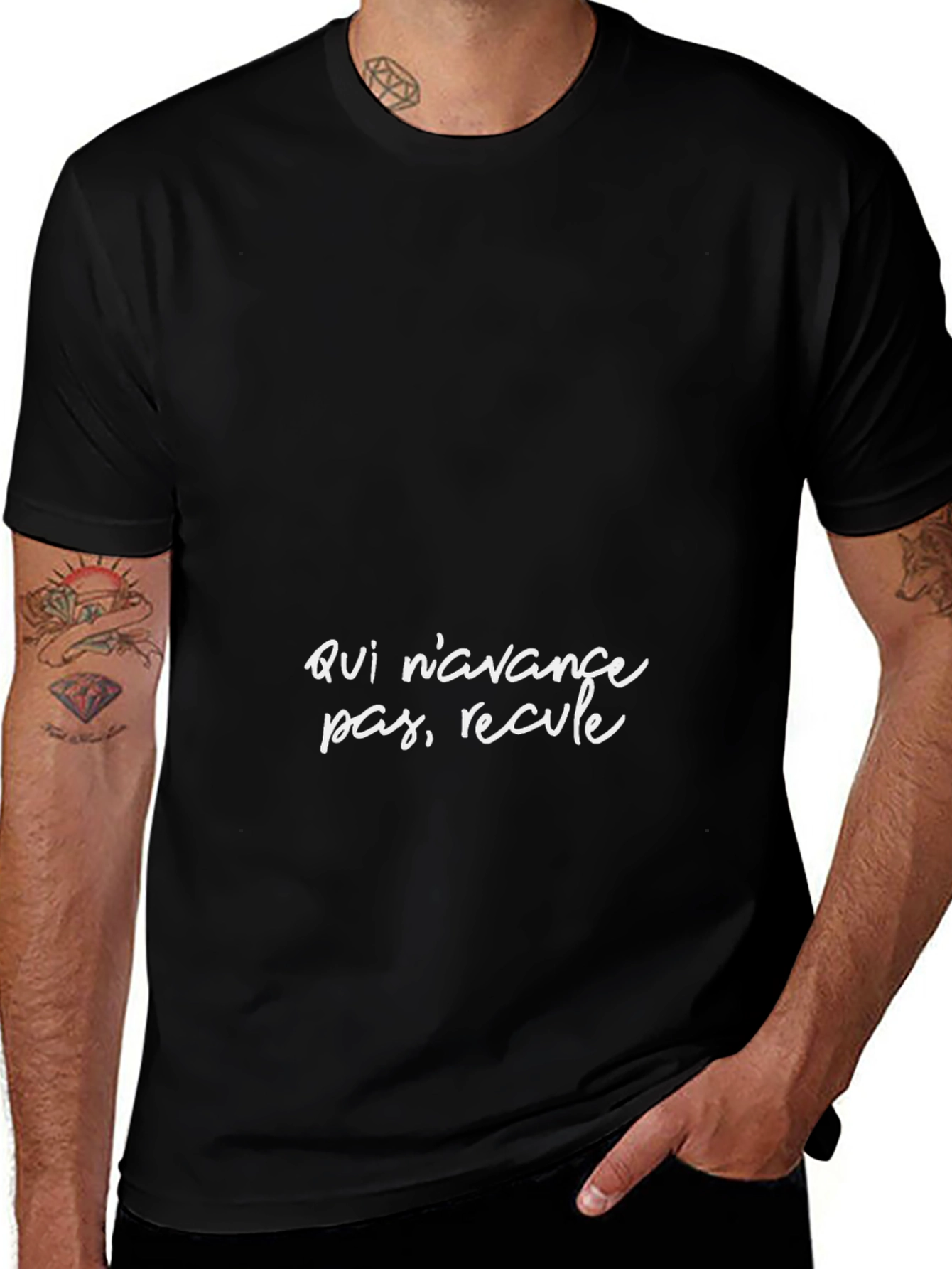 Black T-Shirt: Qui navance pas recule Slogan Tee