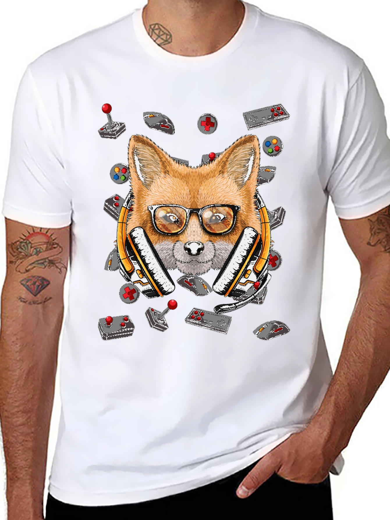 Gamer Fox T-Shirt - Retro Gaming Style