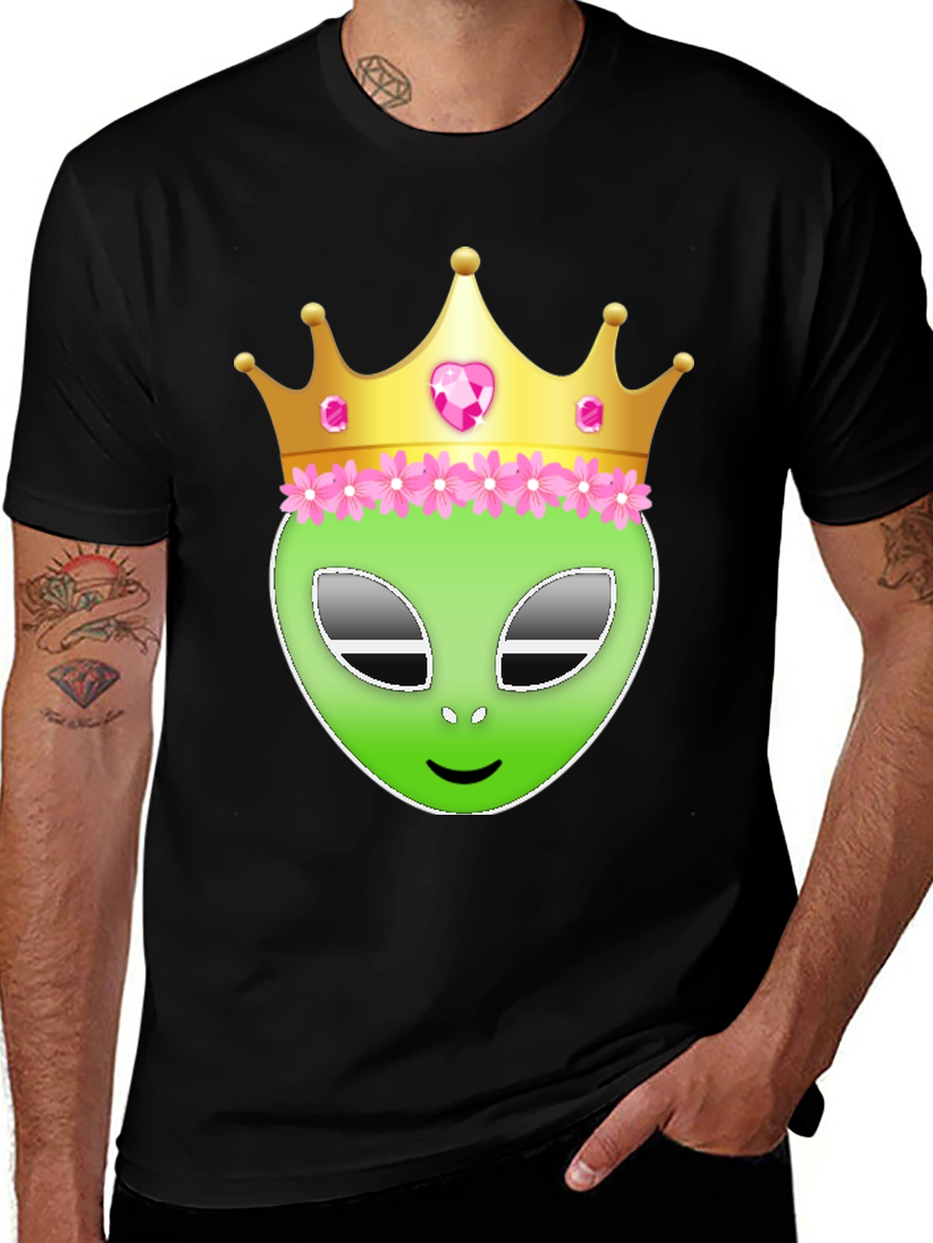 Alien Queen Graphic T-Shirt - Black Cotton Tee