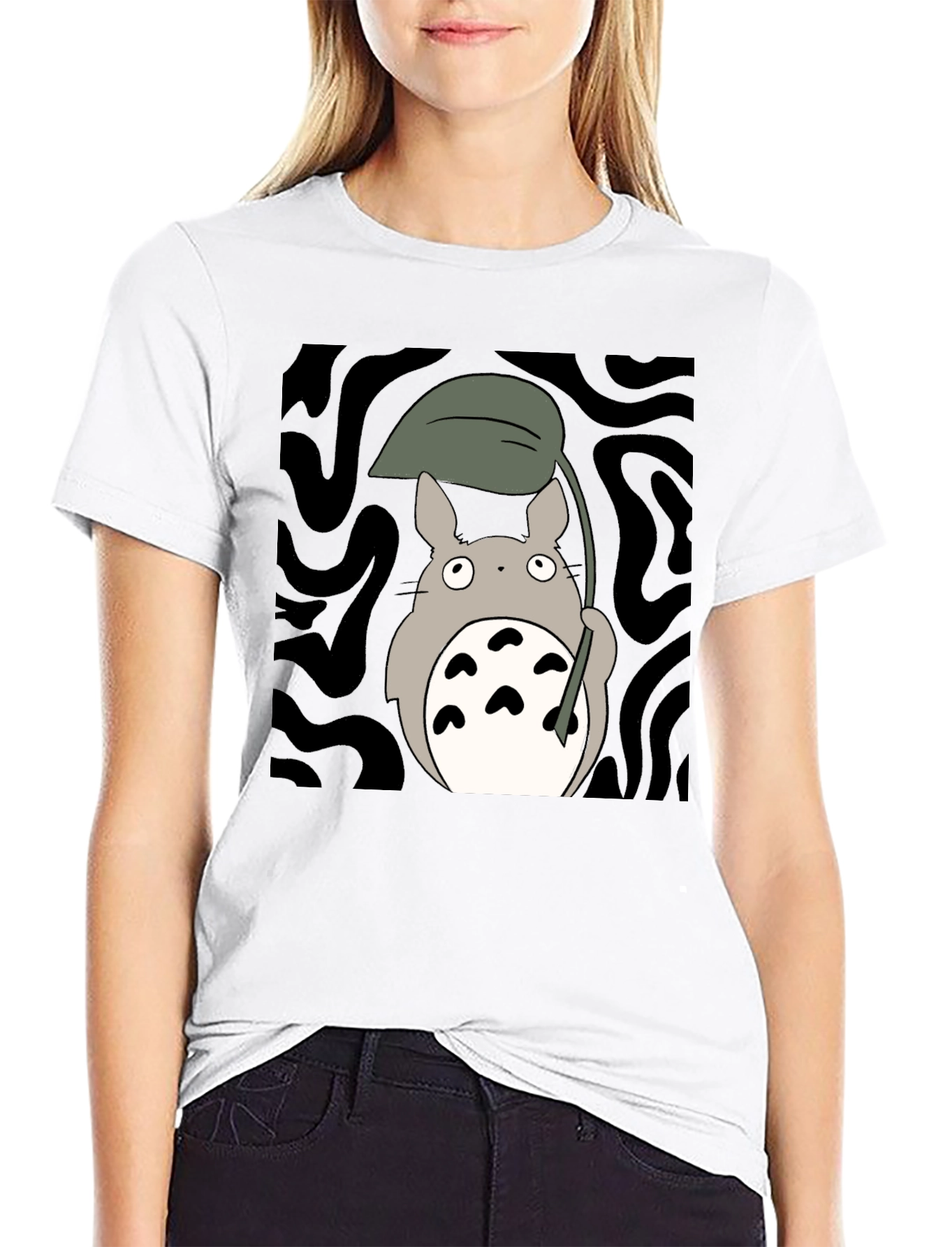 Totoro Leaf Umbrella Black T-Shirt