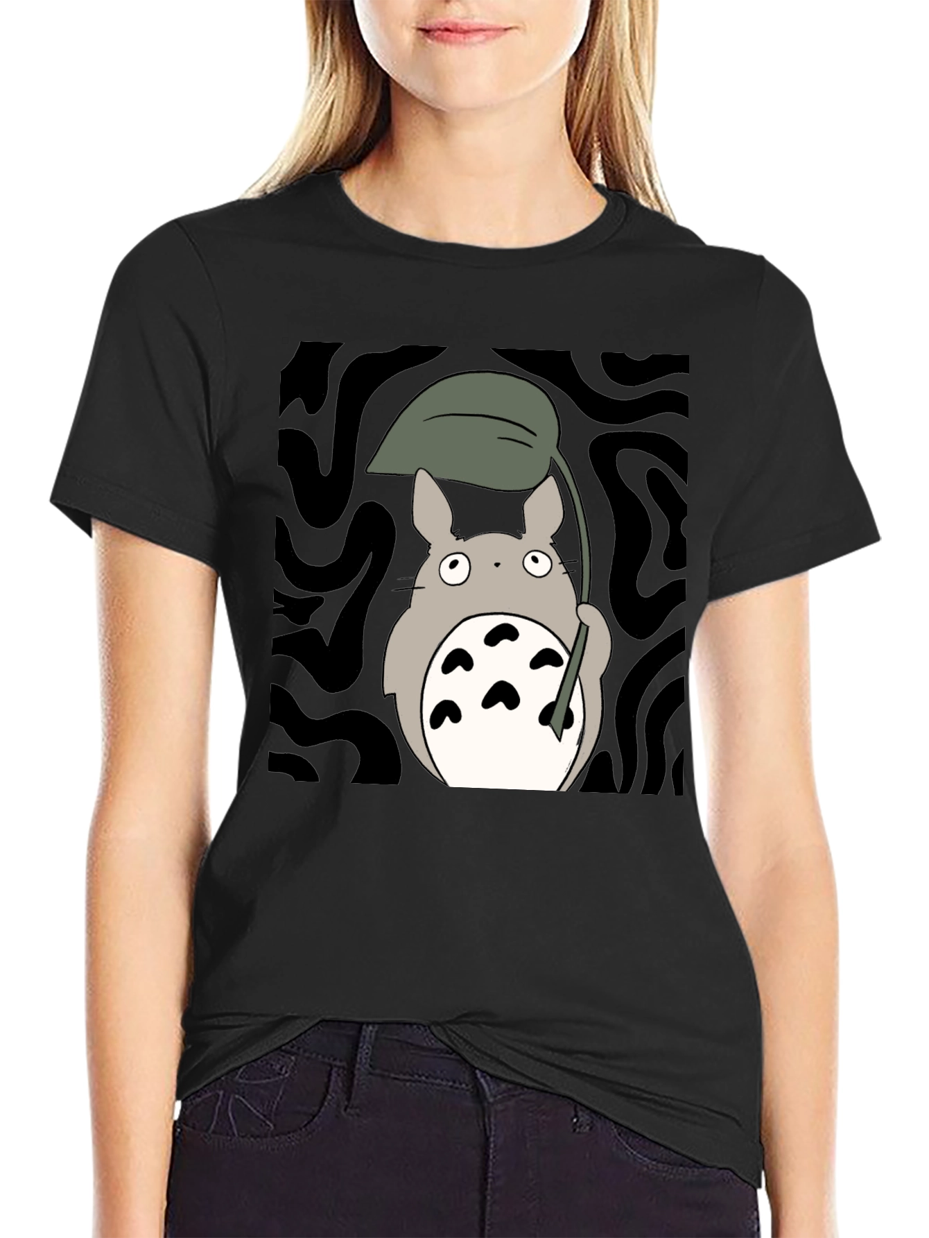 Totoro Leaf Umbrella Black T-Shirt