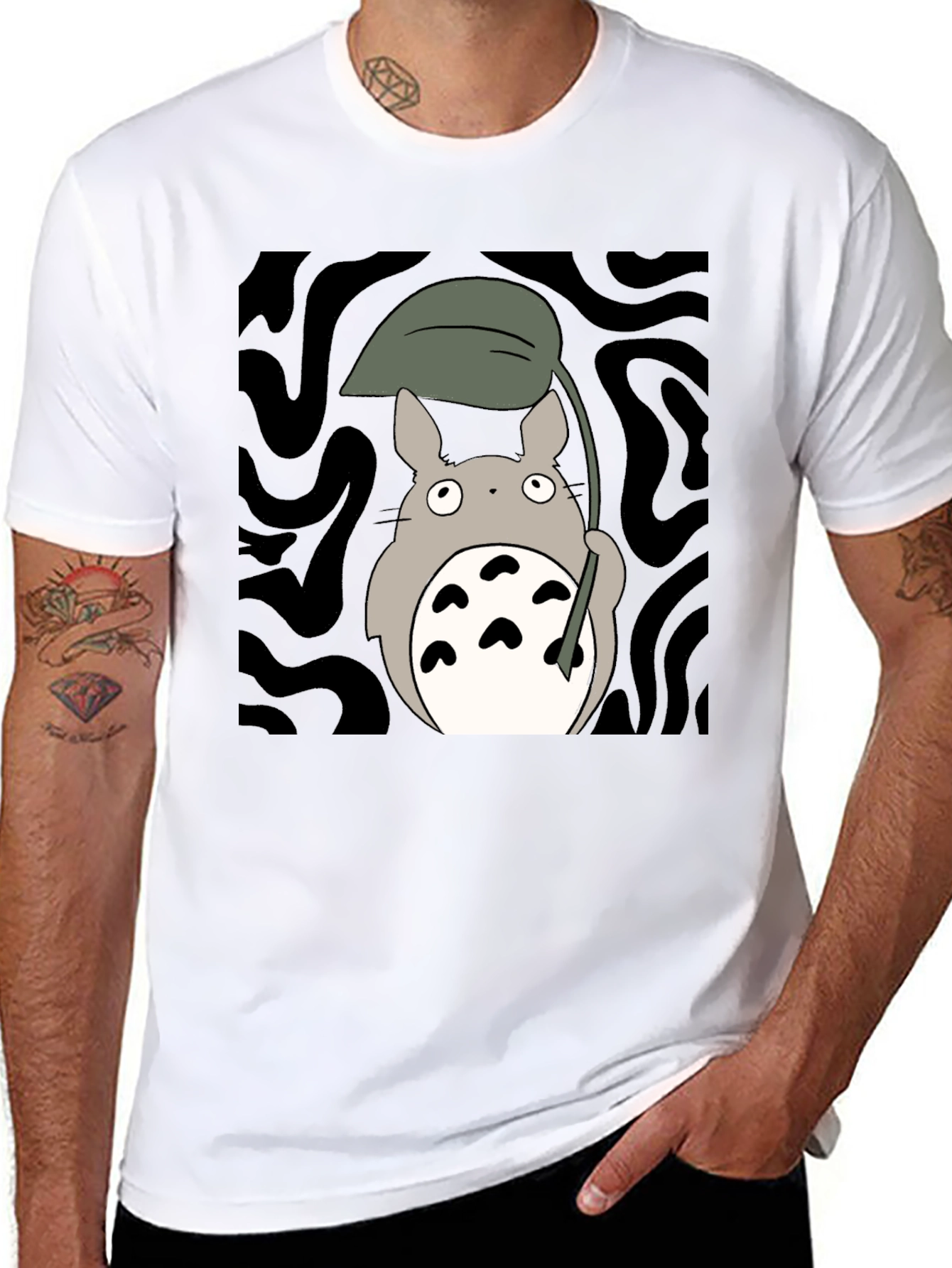 Totoro Leaf Umbrella Black T-Shirt