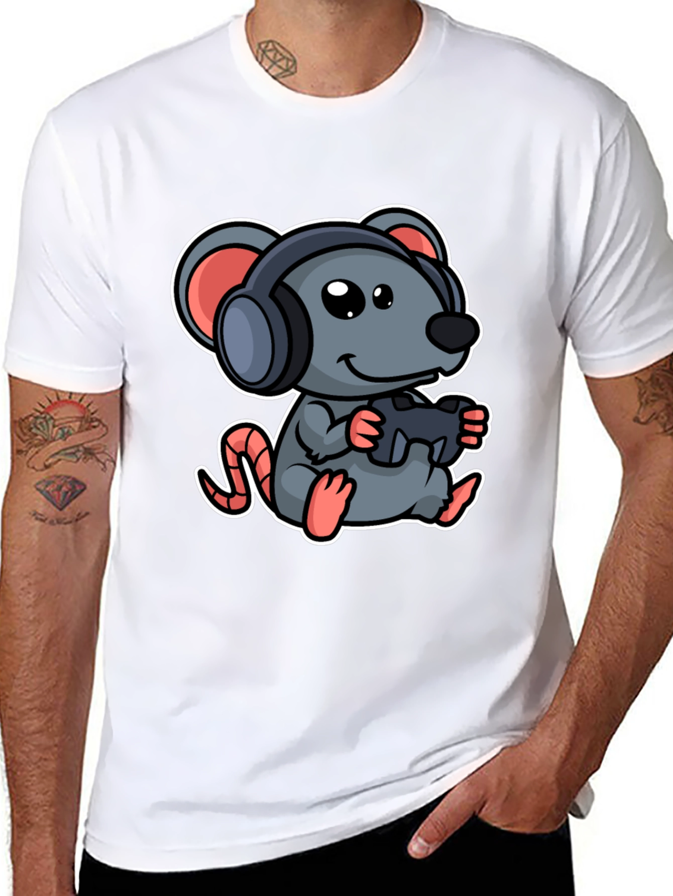 Gamer Mouse Graphic Tee - Playful Cartoon Design