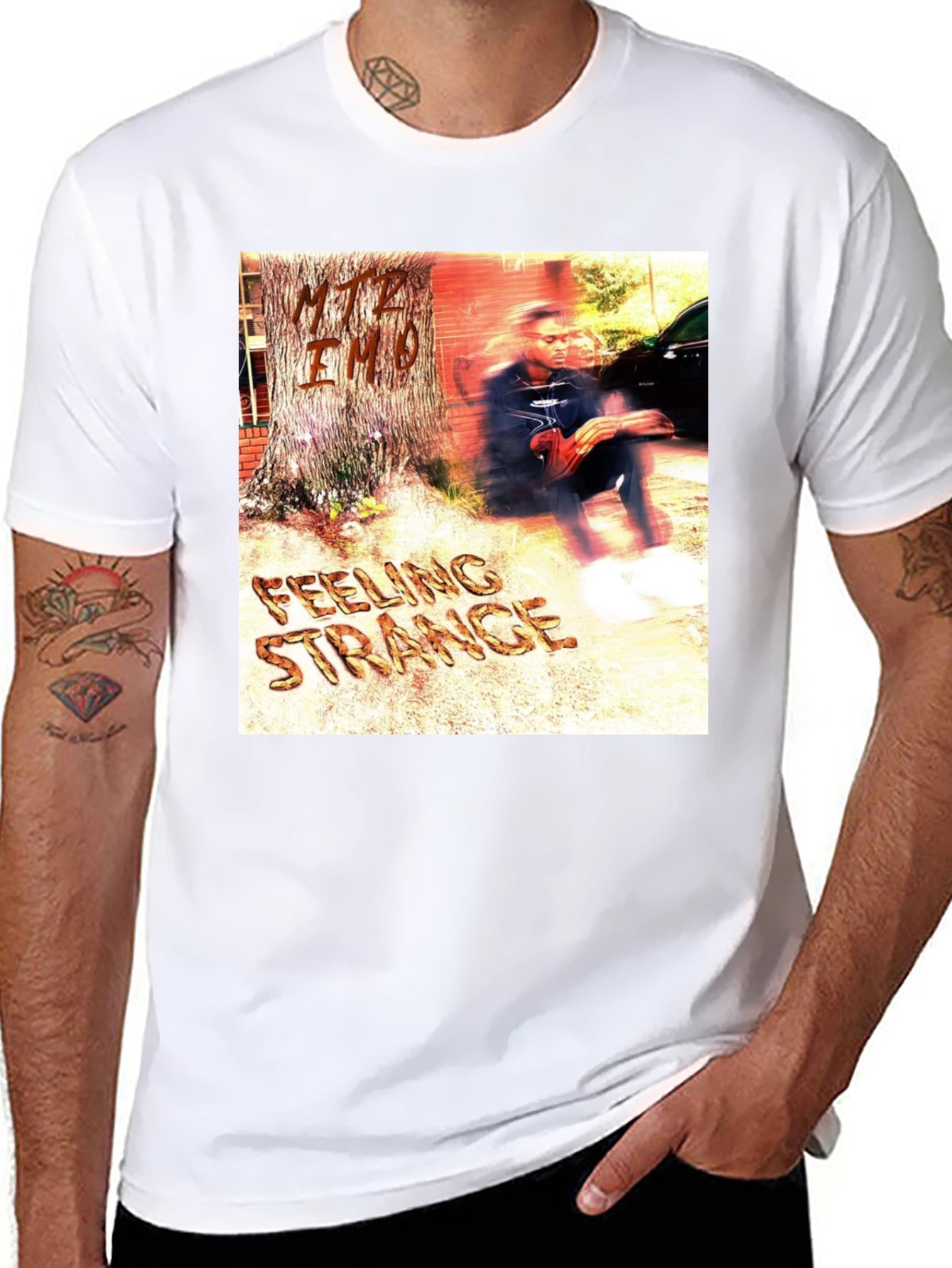 Feeling Strange Graphic T-Shirt - Trendy Unisex Tee