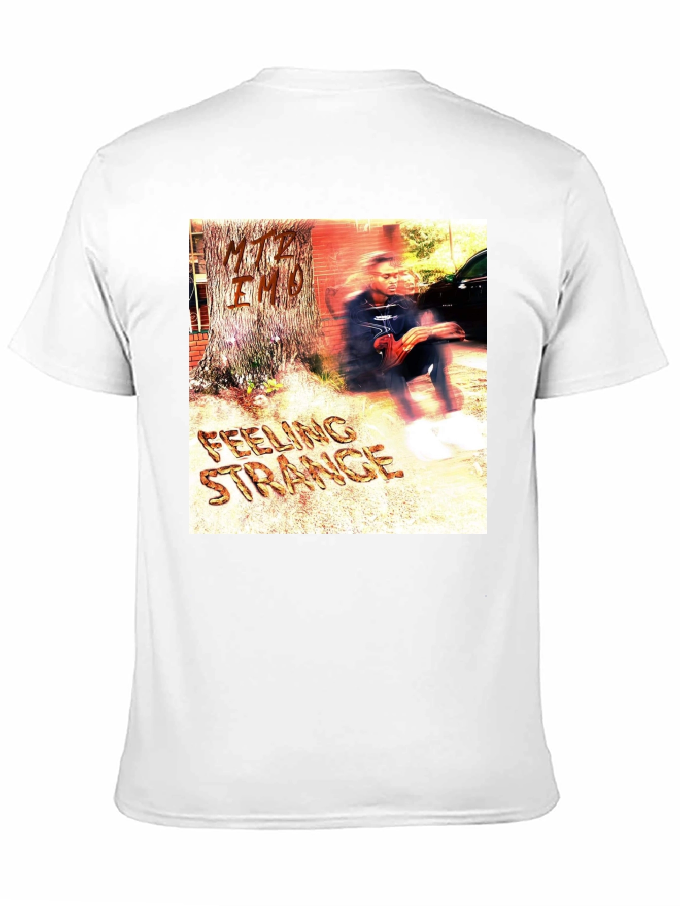 Feeling Strange Graphic T-Shirt - Trendy Unisex Tee