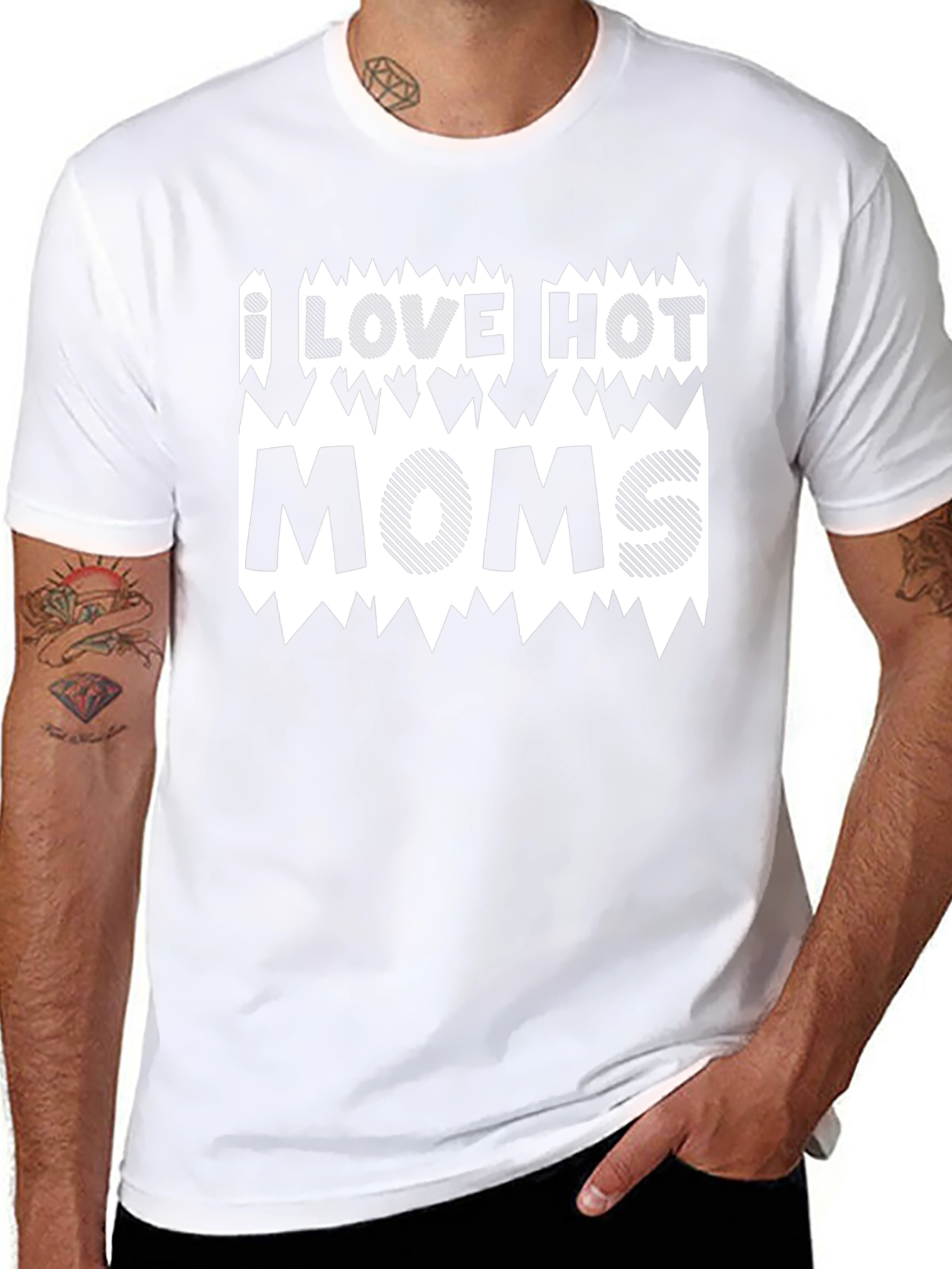 I LOVE HOT MOMS Black Graphic T-Shirt