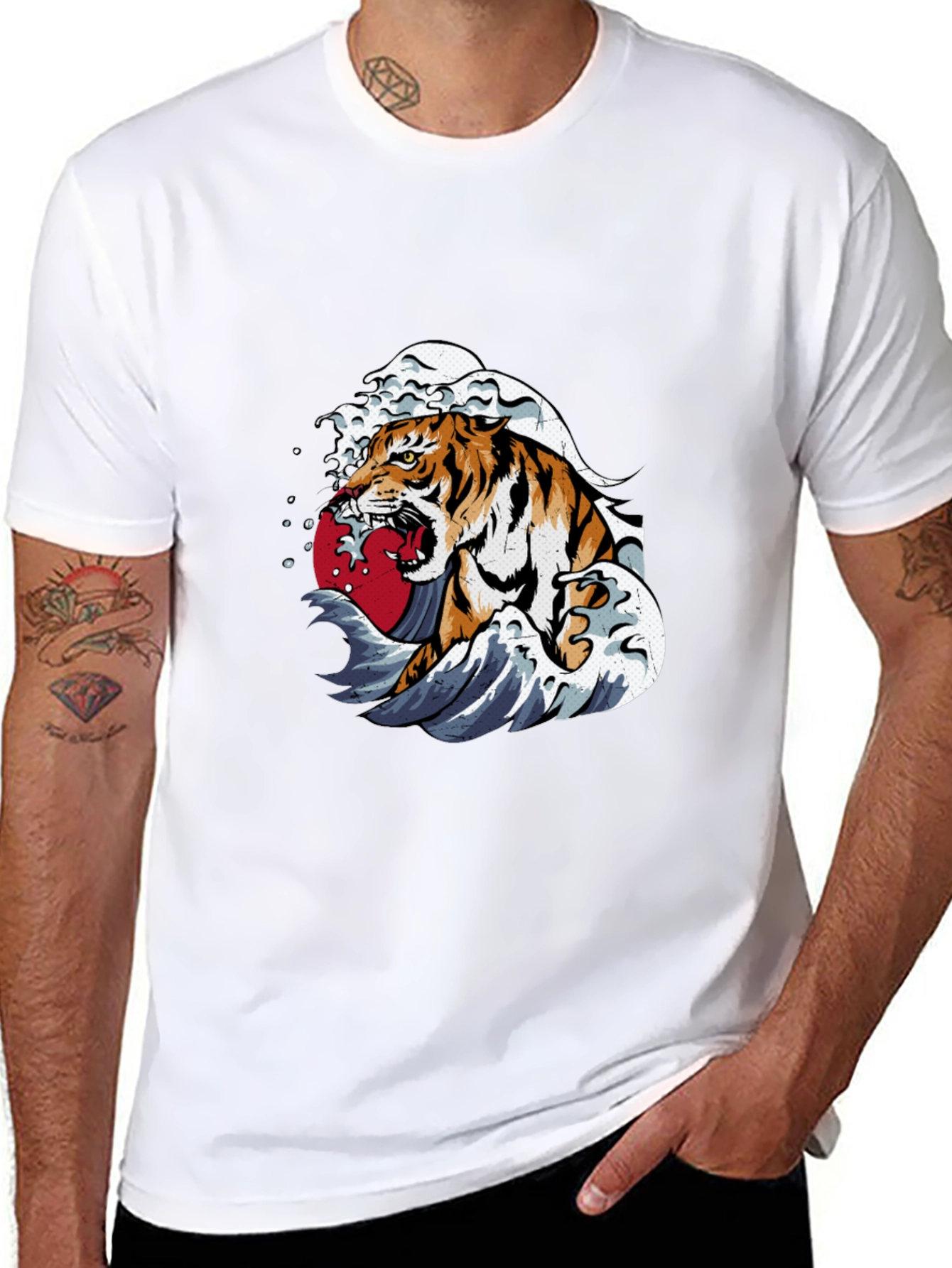 Tiger Wave Graphic Tee - Black