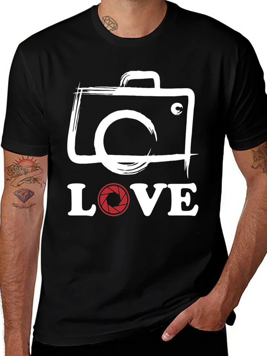 Photographer LOVE T-Shirt - Camera Shutter Design