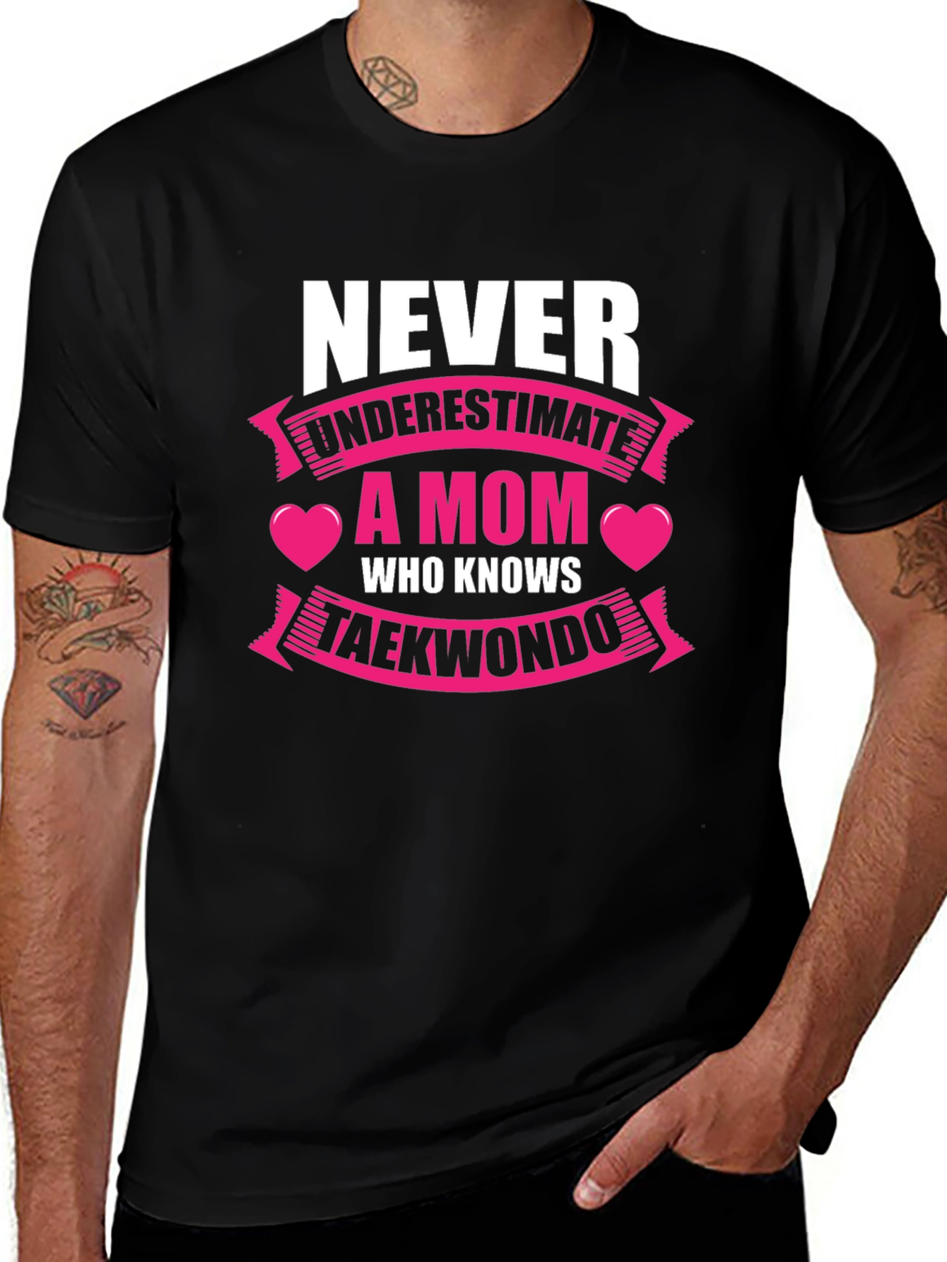 Never Underestimate a Mom Who Knows Taekwondo T-Shirt