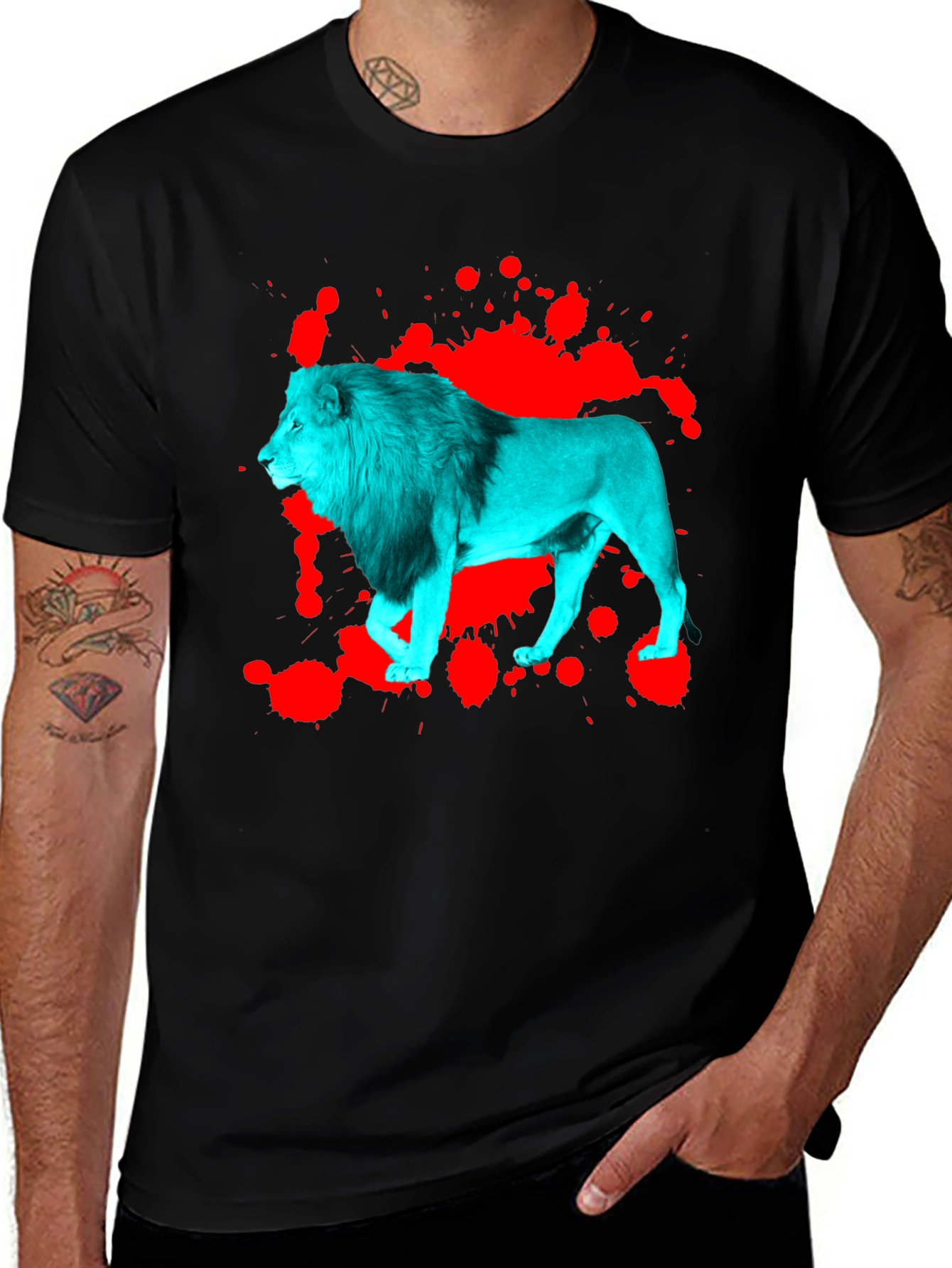Bold Lion Graphic Tee - Black