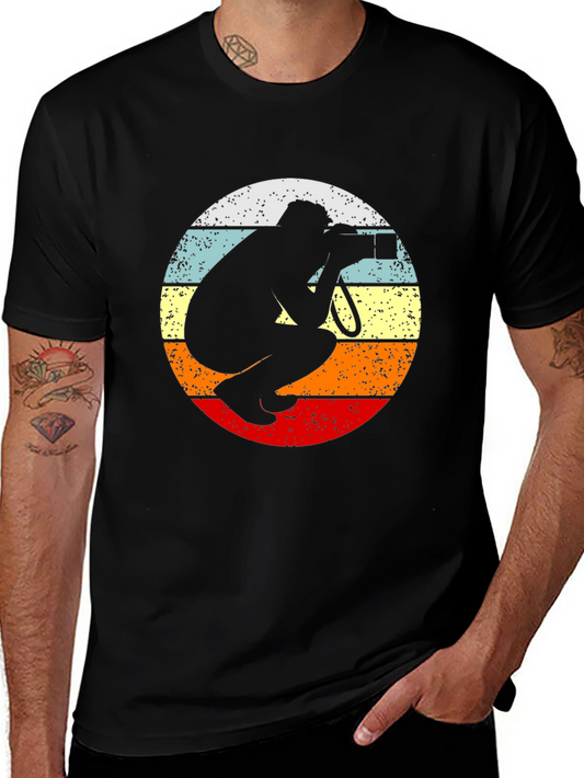 Retro Photographer T-Shirt - Vintage Style Camera Graphic Tee