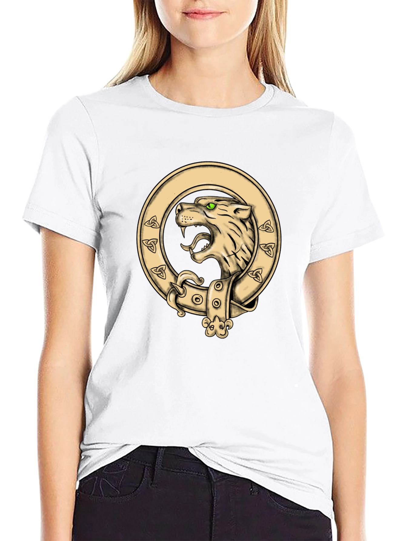 Wolf Crest Graphic Tee - Bold Design