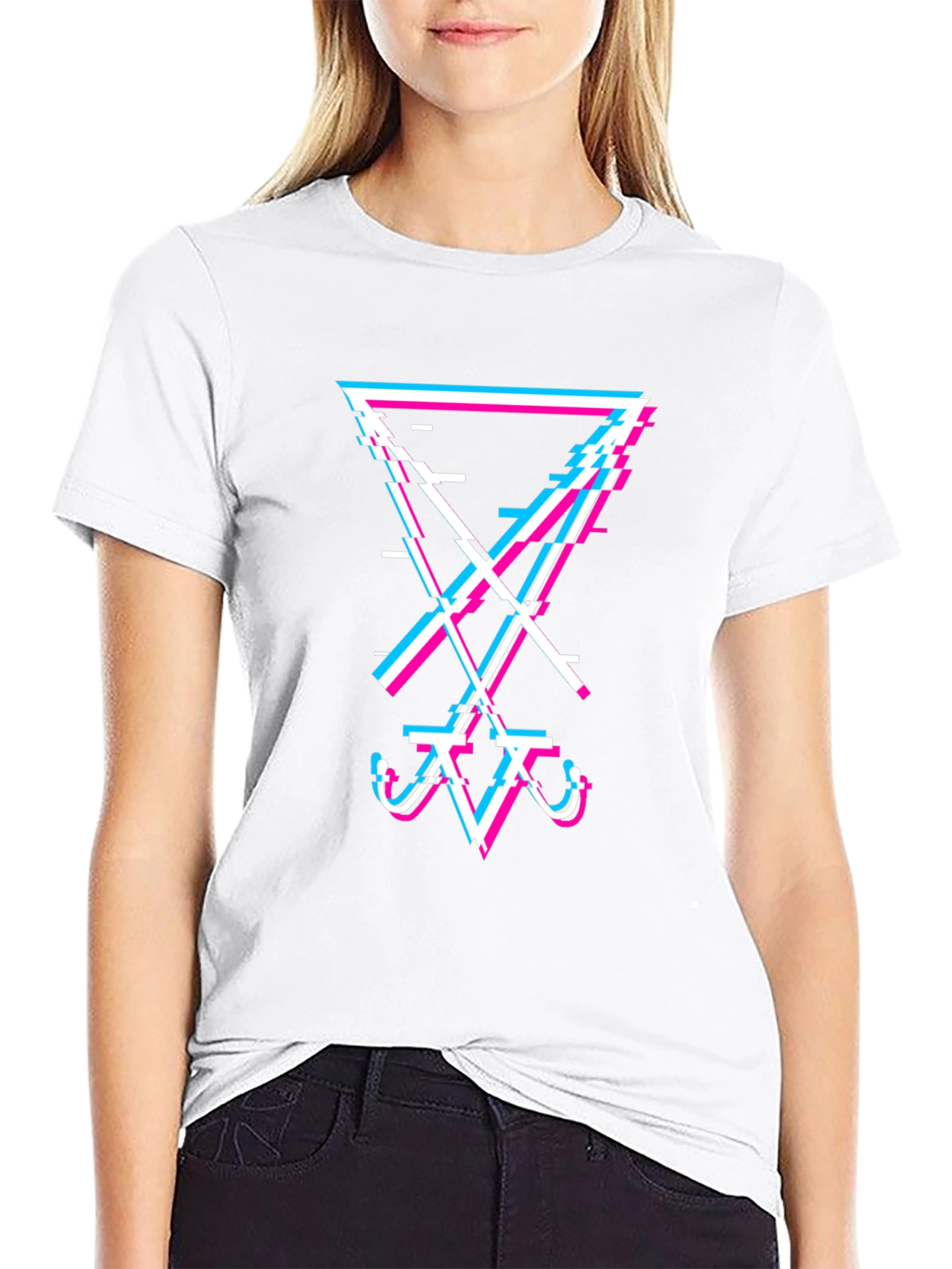 Glitch Art Graphic Tee - Modern Streetwear T-Shirt