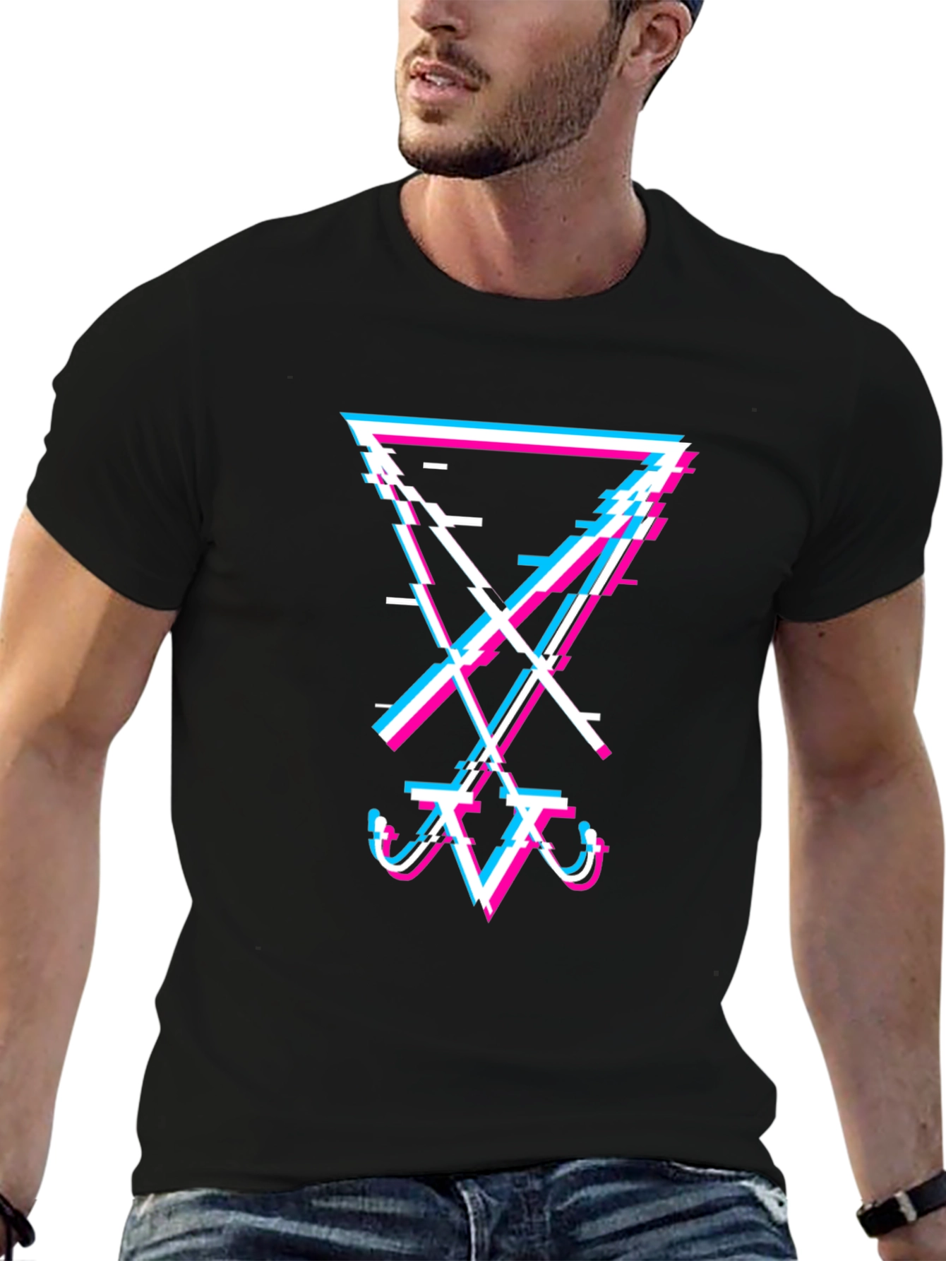Glitch Art Graphic Tee - Modern Streetwear T-Shirt